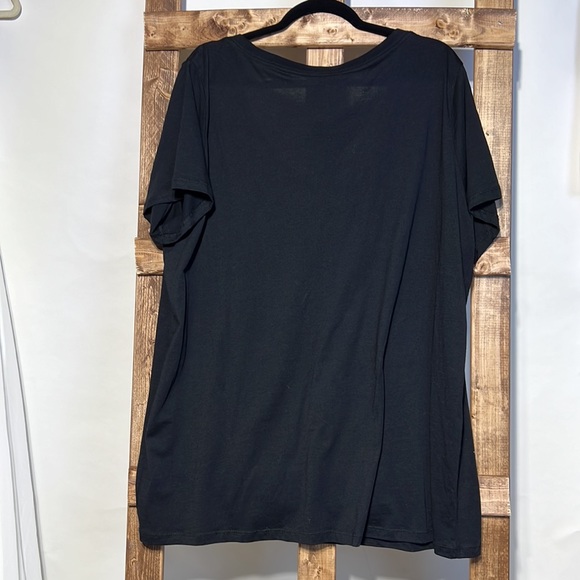 Torrid black Johnny Cash V-neck short sleeve T-shirt. Size 4X. NWT. - Picture 3 of 4